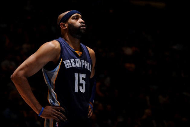 DENVER, CO - January 3: Vince Carter #15 of the Memphis Grizzlies during the game against the Denver Nuggets on January 3, 2015 at the Pepsi Center in Denver, Colorado. NOTE TO USER: User expressly acknowledges and agrees that, by downloading and/or using this Photograph, user is consenting to the terms and conditions of the Getty Images License Agreement. Mandatory Copyright Notice: Copyright 2015 NBAE (Photo by Bart Young/NBAE via Getty Images)