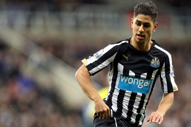 Newcastle United's Ayoze Perez during their English Premier League soccer match between Newcastle United and Burnley at St James' Park, Newcastle, England, Thursday, Jan. 1, 2015. (AP Photo/Scott Heppell)