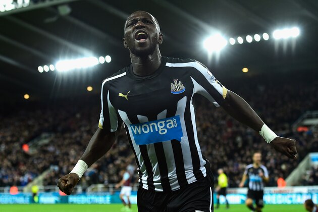 NEWCASTLE UPON TYNE, ENGLAND - JANUARY 01:  Newcastle United player Moussa Sissoko celebrates after scoring their third goal during the Barclays Premier League match between Newcastle United and Burnley at St James' Park on January 1, 2015 in Newcastle upon Tyne, England.  (Photo by Stu Forster/Getty Images)
