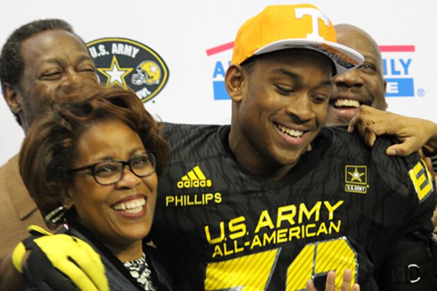 Kyle Phillips choosing Tennessee makes this an unbelievable recruiting haul along the defensive front for the Vols in 2015.