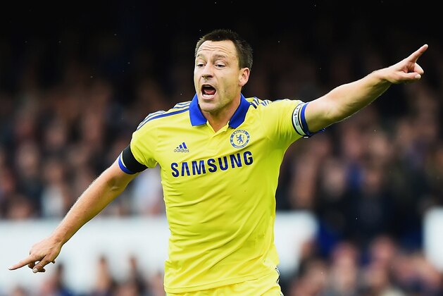 LIVERPOOL, ENGLAND - AUGUST 30: John Terry of Chelsea gestures during the Barclays Premier League match between Everton and Chelsea at Goodison Park on August 30, 2014 in Liverpool, England.  (Photo by Laurence Griffiths/Getty Images)