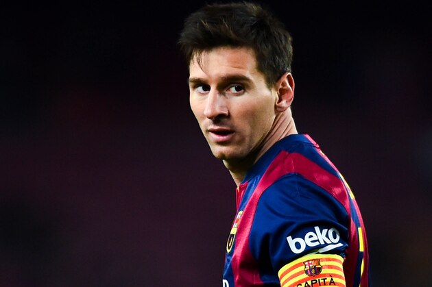 BARCELONA, SPAIN - JANUARY 08:  Lionel Messi of FC Barcelona looks on during the Copa del Rey Round of 16 First Leg match between FC Barcelona and Elche CF at Camp Nou on January 8, 2015 in Barcelona, Spain.  (Photo by David Ramos/Getty Images)