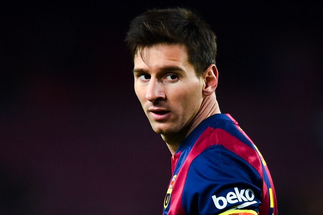 BARCELONA, SPAIN - JANUARY 08:  Lionel Messi of FC Barcelona looks on during the Copa del Rey Round of 16 First Leg match between FC Barcelona and Elche CF at Camp Nou on January 8, 2015 in Barcelona, Spain.  (Photo by David Ramos/Getty Images)