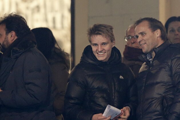 Norway's Martin Odegaard waits for the start of a round of 16, 1st leg, Copa del Rey soccer match between Atletico de Madrid and Real Madrid at the Vicente Calderon stadium in Madrid, Spain, Wednesday, Jan. 7, 2015 . (AP Photo/Daniel Ochoa de Olza)