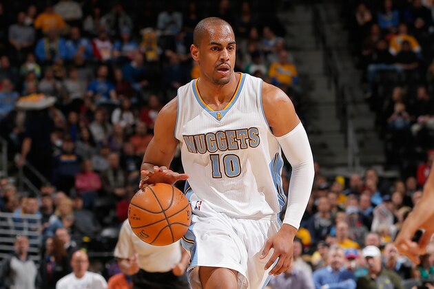 DENVER, CO - JANUARY 07:  Arron Afflalo #10 of the Denver Nuggets controls the ball against the Orlando Magic at Pepsi Center on January 7, 2015 in Denver, Colorado. The Nuggets defeated the Magic 93-90. NOTE TO USER: User expressly acknowledges and agrees that, by downloading and or using this photograph, User is consenting to the terms and conditions of the Getty Images License Agreement.  (Photo by Doug Pensinger/Getty Images)