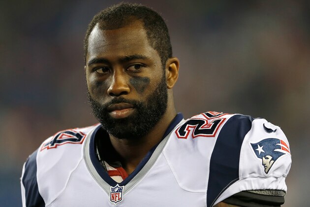 FOXBORO, MA - AUGUST 15: Darrelle Revis #24 of the New England Patriots watches the action from the sideline during a pre-season game with the Philadelphia Eagles at Gillette Stadium on August 15, 2014 in Foxboro, Massachusetts. (Photo by Jim Rogash/Getty Images) FOXBORO, MA - AUGUST 15: Darrelle Revis #24 of the New England Patriots watches the action from the sideline during a pre-season game with the Philadelphia Eagles at Gillette Stadium on August 15, 2014 in Foxboro, Massachusetts. (Photo by Jim Rogash/Getty Images)