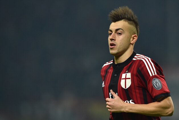 MILAN, ITALY - NOVEMBER 23:  Stephan El Shaarawy of AC Milan looks on during the Serie A match between AC Milan and FC Internazionale Milano at Stadio Giuseppe Meazza on November 23, 2014 in Milan, Italy.  (Photo by Valerio Pennicino/Getty Images)