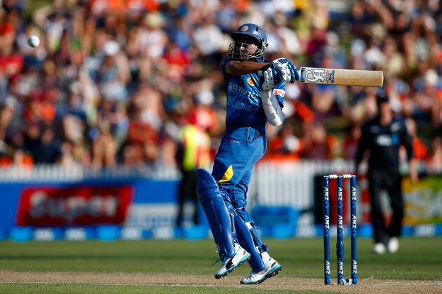 HAMILTON, NEW ZEALAND - JANUARY 15:  Tillakaratne Dilshan of Sri Lanka bats during the One Day International match between New Zealand and Sri Lanka at Seddon Park on January 15, 2015 in Hamilton, New Zealand.  (Photo by Phil Walter/Getty Images)