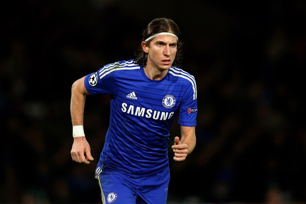 LONDON, ENGLAND - DECEMBER 10:  Filipe Luis of Chelsea in action during the UEFA Champions League group G match between Chelsea and Sporting Clube de Portugal at Stamford Bridge on December 10, 2014 in London, United Kingdom.  (Photo by Clive Mason/Getty Images)