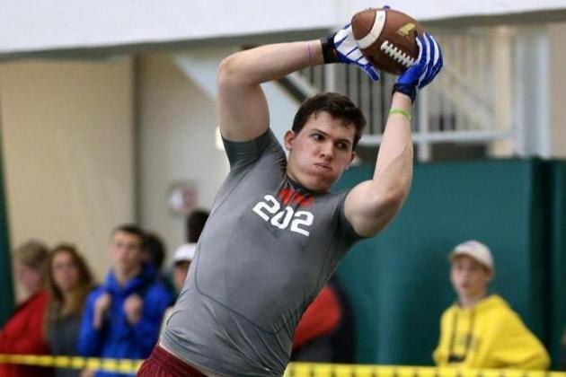 Elite tight end Chris Clark