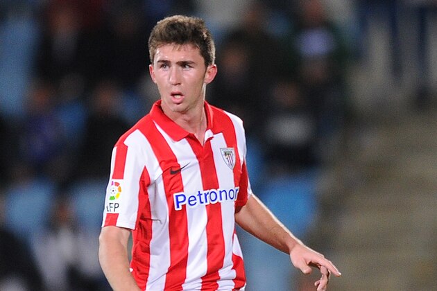 GETAFE, SPAIN - OCTOBER 28:  Aymeric Laporte of Athletic Club in action during the start of the La Liga match between Getafe CF and Athletic Club at Coliseum Alfonso Perez stadium on October 28, 2013 in Getafe, Spain.  (Photo by Denis Doyle/Getty Images)