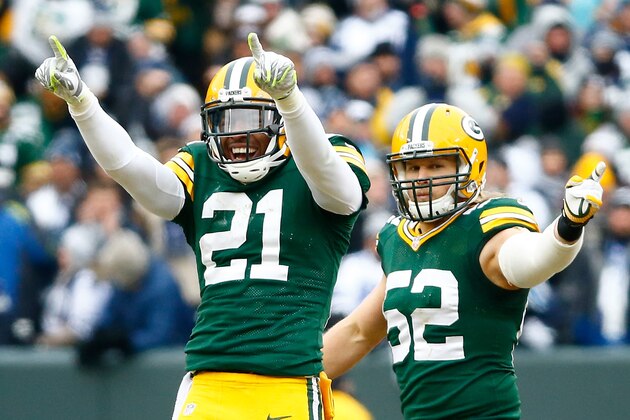 GREEN BAY, WI - JANUARY 11:  Ha Ha Clinton-Dix #21 and  Clay Matthews #52 of the Green Bay Packers react during the 2015 NFC Divisional Playoff game against the Dallas Cowboys at Lambeau Field on January 11, 2015 in Green Bay, Wisconsin.  (Photo by Al Bello/Getty Images)