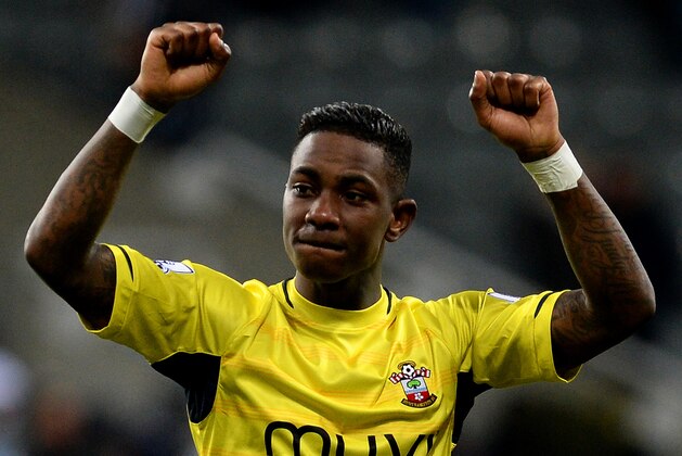 NEWCASTLE UPON TYNE, ENGLAND - JANUARY 17:  Eljero Elia of Southampton celebrates after the Barclays Premier League match between Newcastle United and Southampton at St James' Park on January 17, 2015 in Newcastle upon Tyne, England.  (Photo by Nigel Roddis/Getty Images)