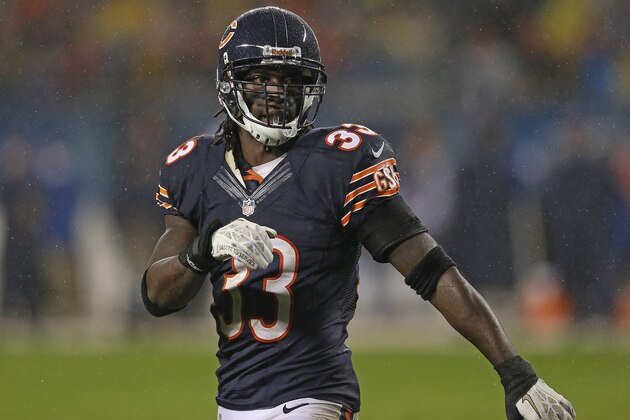 CHICAGO, IL - NOVEMBER 11:  Charles Tillman #33 of the Chicago Bears moves to his position against the Houston Texans at Soldier Field on November 11, 2012 in Chicago, Illinois. The Texans defeated the Bears 13-6.  (Photo by Jonathan Daniel/Getty Images)