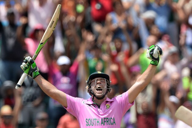 JOHANNESBURG, SOUTH AFRICA - JANUARY 18: AB de Villiers of South Africa celebrates smashing the fastest ever one-day century off just 31 balls during the 2nd Momentum ODI between South Africa and West Indies at Bidvest Wanderers Stadium on January 18, 2015 in Johannesburg, South Africa. (Photo by Duif du Toit/Gallo Images/Getty Images)