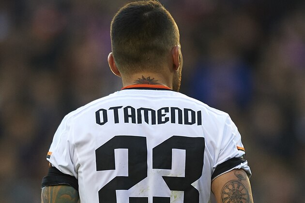VALENCIA, SPAIN - JANUARY 04:  Nicolas Otamendi of Valencia watches during the La Liga match between Valencia CF and Real Madrid CF at Estadi de Mestalla on January 4, 2015 in Valencia, Spain.  (Photo by Manuel Queimadelos Alonso/Getty Images)