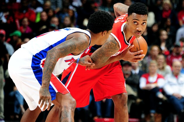 ATLANTA, GA - JANUARY 19: Jeff Teague #0 of the Atlanta Hawks looks to drive against Brandon Jennings #7 of the Detroit Pistons on January 19, 2015 at Philips Arena in Atlanta, Georgia. NOTE TO USER: User expressly acknowledges and agrees that, by downloading and/or using this Photograph, user is consenting to the terms and conditions of the Getty Images License Agreement. Mandatory Copyright Notice: Copyright 2014 NBAE (Photo by Scott Cunningham/NBAE via Getty Images) ATLANTA, GA - JANUARY 19: Jeff Teague #0 of the Atlanta Hawks looks to drive against Brandon Jennings #7 of the Detroit Pistons on January 19, 2015 at Philips Arena in Atlanta, Georgia. NOTE TO USER: User expressly acknowledges and agrees that, by downloading and/or using this Photograph, user is consenting to the terms and conditions of the Getty Images License Agreement. Mandatory Copyright Notice: Copyright 2014 NBAE (Photo by Scott Cunningham/NBAE via Getty Images)