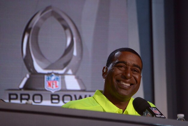 Jan 21, 2015; Phoenix, AZ, USA; Cris Carter smiles during the 2015 Pro Bowl Draft at The Arizona Biltmore. Mandatory Credit: Kirby Lee-USA TODAY Sports
