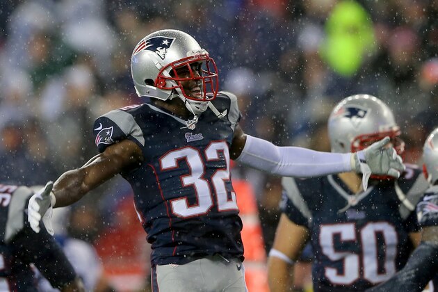 FOXBORO, MA - JANUARY 18:  Devin McCourty #32 of the New England Patriots celebrates in the second half against the Indianapolis Colts of the 2015 AFC Championship Game at Gillette Stadium on January 18, 2015 in Foxboro, Massachusetts.  (Photo by Elsa/Getty Images)