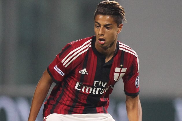REGGIO NELL'EMILIA, ITALY - AUGUST 23: Hachim Mastour of AC Milan in action during the TIM Pre-season Tournament between US Sassuolo, FC Juventus and AC Milan at Mapei Stadium - Citta' del Tricolore on August 23, 2014 in Reggio nell'Emilia, Italy. (Photo by Paolo Bruno/Getty Images) REGGIO NELL'EMILIA, ITALY - AUGUST 23: Hachim Mastour of AC Milan in action during the TIM Pre-season Tournament between US Sassuolo, FC Juventus and AC Milan at Mapei Stadium - Citta' del Tricolore on August 23, 2014 in Reggio nell'Emilia, Italy. (Photo by Paolo Bruno/Getty Images)