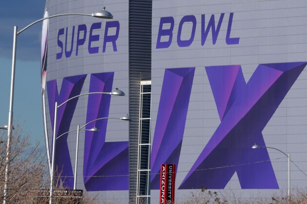 Jan 21, 2015; Glendale, AZ, USA; A general view of University of Phoenix Stadium in advance of Super Bowl XLIX between the Seattle Seahawks and the New England Patriots. Mandatory Credit: Kirby Lee-USA TODAY Sports