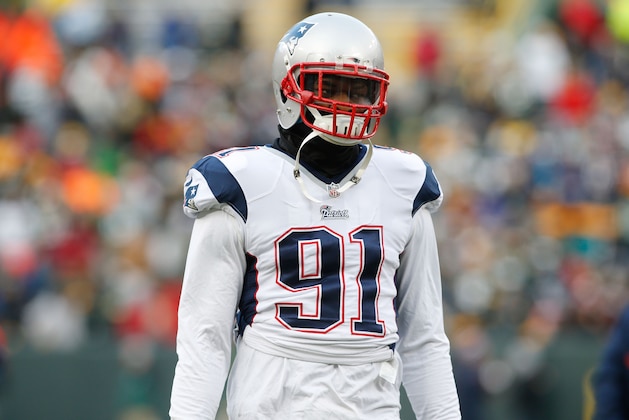 Nov 30, 2014; Green Bay, WI, USA; New England Patriots outside linebacker Jamie Collins (91) before the game against the Green Bay Packers at Lambeau Field. Mandatory Credit: Chris Humphreys-USA TODAY Sports Nov 30, 2014; Green Bay, WI, USA; New England Patriots outside linebacker Jamie Collins (91) before the game against the Green Bay Packers at Lambeau Field. Mandatory Credit: Chris Humphreys-USA TODAY Sports