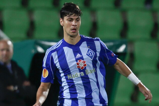 VILA DO CONDO,PORTUGAL - SEPTEMBER 18:  Aleksandar Dragovic of Dynamo Kyiv in action during the UEFA Europa League Group J match between Rio Ave FC and FC Dynamo Kyiv at the Dos Arcos Stadium on September 18, 2014 in Vila do Conde,Portugal. (Photo by Henriques Da Cunha/EuroFootball/Getty Images)