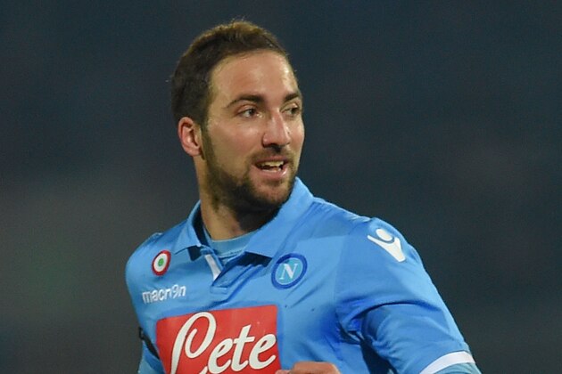 CESENA, ITALY - JANUARY 06:  Gonzalo Higuain of Napoli in action during the Serie A match between AC Cesena and SSC Napoli at Dino Manuzzi Stadium on January 6, 2015 in Cesena, Italy.  (Photo by Giuseppe Bellini/Getty Images)