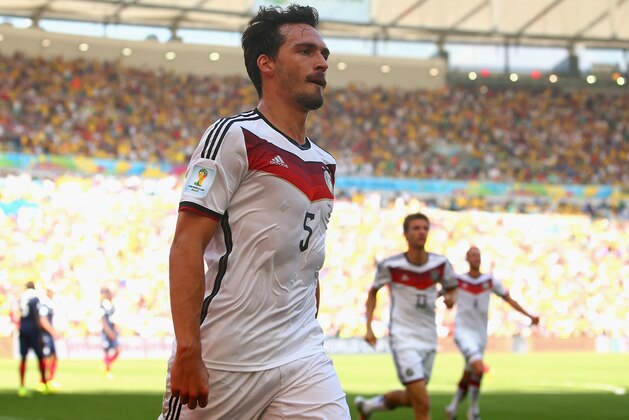 RIO DE JANEIRO, BRAZIL - JULY 04:  Mats Hummels of Germany celebrates scoring his team's first goal during the 2014 FIFA World Cup Brazil Quarter Final match between France and Germany at Maracana on July 4, 2014 in Rio de Janeiro, Brazil.  (Photo by Julian Finney/Getty Images)