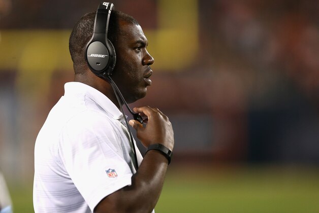 CHICAGO, IL - AUGUST 08:  Defensive coordinator Mel Tucker of the Chicago Bears watches as his team takes on the Philadelphia Eagles during a preseason game at Soldier Field on August 8, 2014 in Chicago, Illinois. The Bears defeated the Eagles 34-28.  (Photo by Jonathan Daniel/Getty Images)