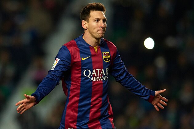 ELCHE, SPAIN - JANUARY 24:  Lionel Messi of Barcelona celebrates after scoring during the La Liga match between Elche FC and FC Barcelona at Estadio Manuel Martinez Valero on January 24, 2015 in Elche, Spain.  (Photo by Manuel Queimadelos Alonso/Getty Images)