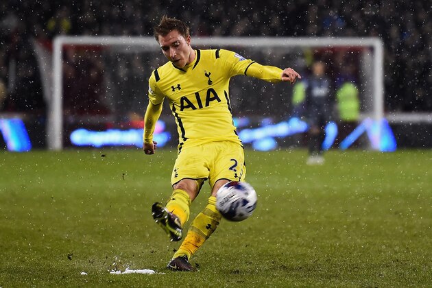 SHEFFIELD, ENGLAND - JANUARY 28: Christian Eriksen of Tottenham Hotspur scores from a free kick during the Capital One Cup Semi-Final Second Leg match between Sheffield United and Tottenham Hotspur at Bramall Lane on January 28, 2015 in Sheffield, England.  (Photo by Laurence Griffiths/Getty Images)
