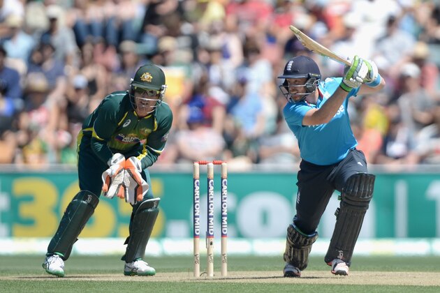 HOBART, AUSTRALIA - JANUARY 23:  Ian Bell of England bats during the One Day International Tri Series match between Australia and England at Blundstone Arena on January 23, 2015 in Hobart, Australia.  (Photo by Gareth Copley/Getty Images)