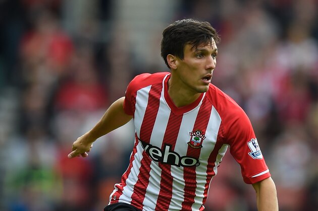 SOUTHAMPTON, ENGLAND - OCTOBER 25:  Jack Cork of Southampton in action during the Barclays Premier League match between Southampton and Stoke City at St Mary's Stadium on October 25, 2014 in Southampton, England.  (Photo by Mike Hewitt/Getty Images)