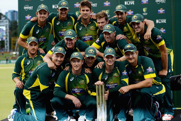 PERTH, AUSTRALIA - FEBRUARY 01:  Australia celebrate winning the final match of the Carlton Mid One Day International series between Australia and England at WACA on February 1, 2015 in Perth, Australia.  (Photo by Gareth Copley/Getty Images)