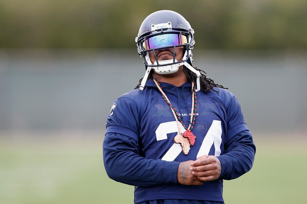 TEMPE, AZ - JANUARY 28:  Running back Marshawn Lynch #24 of the Seattle Seahawks practices at Arizona State University on January 28, 2015 in Tempe, Arizona.  (Photo by Christian Petersen/Getty Images)