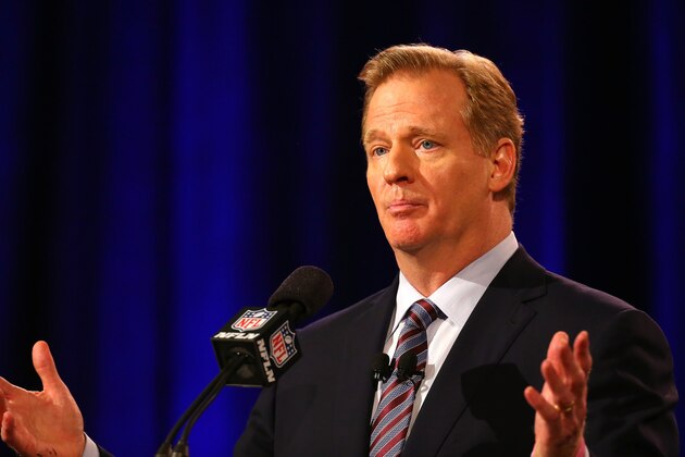 PHOENIX, AZ - JANUARY 30:  NFL Commissioner Roger Goodell speaks during a press conference prior to the upcoming Super Bowl XLIX at Phoenix Convention Center on January 30, 2015 in Phoenix, Arizona.  (Photo by Mike Lawrie/Getty Images)