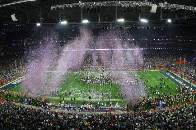 The New England Patriots celebrate after the second half of NFL Super Bowl XLIX football game against the Seattle Seahawks Sunday, Feb. 1, 2015, in Glendale, Ariz. The New England Patriots  won 28-24. (AP Photo/Charlie Riedel)