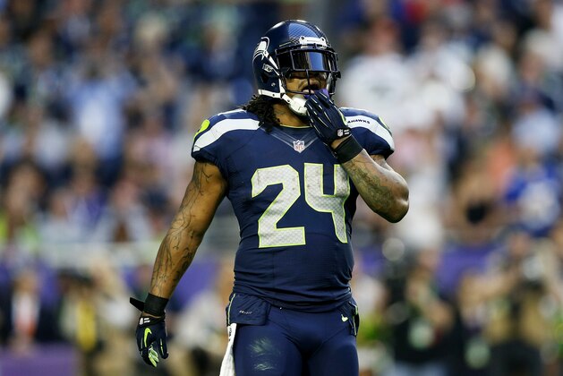 GLENDALE, AZ - FEBRUARY 01: Marshawn Lynch #24 of the Seattle Seahawks walks on the field while playing the New England Patriots in the second quarter during Super Bowl XLIX at University of Phoenix Stadium on February 1, 2015 in Glendale, Arizona.  (Photo by Christian Petersen/Getty Images)