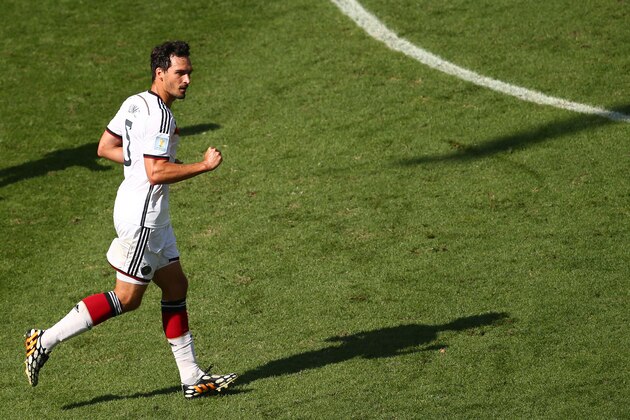 RIO DE JANEIRO, BRAZIL - JULY 04:  Mats Hummels of Germany celebrates scoring his team's first goal during the 2014 FIFA World Cup Brazil Quarter Final match between France and Germany at Maracana on July 4, 2014 in Rio de Janeiro, Brazil.  (Photo by Clive Rose/Getty Images)