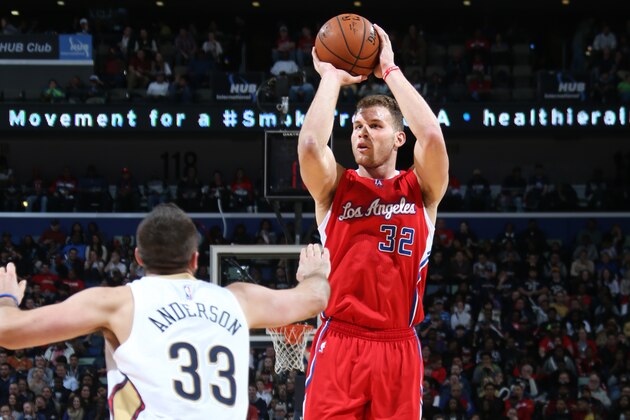 NEW ORLEANS, LA -  JANUARY 29: Blake Griffin #32 of the Los Angeles Clippers shoots against Ryan Anderson #33 of the New Orleans Pelicans during the game on January 29, 2015 at Smoothie King Center in New Orleans, Louisiana . NOTE TO USER: User expressly acknowledges and agrees that, by downloading and or using this Photograph, user is consenting to the terms and conditions of the Getty Images License Agreement. Mandatory Copyright Notice: Copyright 2015 NBAE (Photo by Layne Murdoch Jr./NBAE via Getty Images)