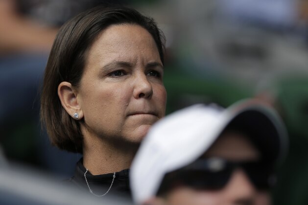 Lindsay Davenport, coach of Madison Keys of the U.S. watches Keys' quarterfinal match against her compatriot Venus Williams at the Australian Open tennis championship in Melbourne, Australia, Wednesday, Jan. 28, 2015. (AP Photo/Bernat Armangue)