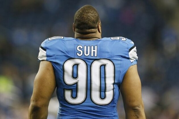 Detroit Lions defensive tackle Ndamukong Suh is seen during pre-game warmups of an NFL football game against the Minnesota Vikings at Ford Field in Detroit, Sunday, Dec. 14, 2014. (AP Photo/Paul Sancya)
