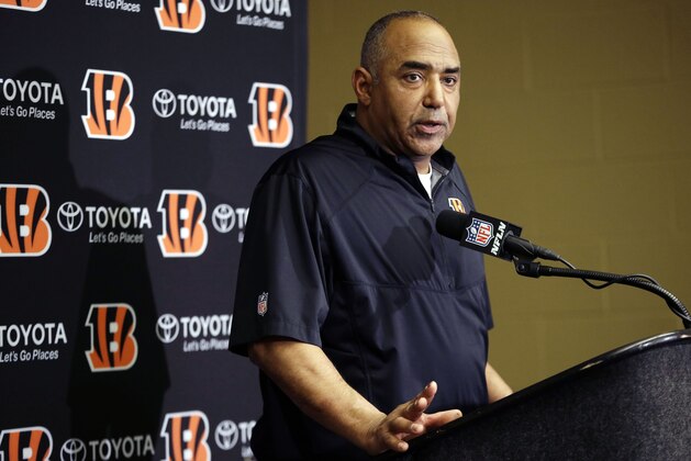 Cincinnati Bengals head coach Marvin Lewis speaks at a news conference following an NFL wildcard playoff football game against the Indianapolis Colts Sunday, Jan. 4, 2015, in Indianapolis. Indianapolis defeated Cincinnati 26-10.  (AP Photo/AJ Mast)