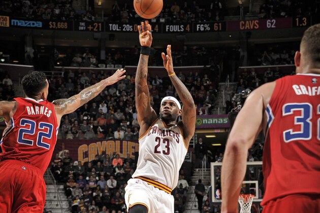 CLEVELAND, OH - FEBRUARY 5:  LeBron James #23 of the Cleveland Cavaliers shoots the ball against the Los Angeles Clippers during the game on February 5, 2015 at Quicken Loans Arena in Cleveland, Ohio. NOTE TO USER: User expressly acknowledges and agrees that, by downloading and/or using this Photograph, user is consenting to the terms and conditions of the Getty Images License Agreement. Mandatory Copyright Notice: Copyright 2015 NBAE (Photo by David Liam Kyle/NBAE via Getty Images)