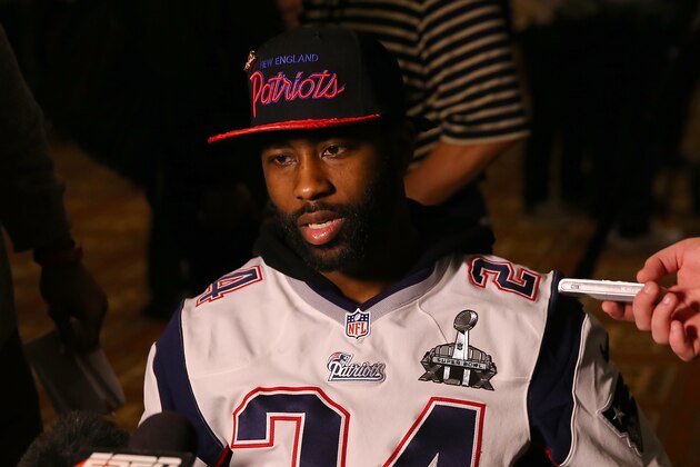 CHANDLER, AZ - JANUARY 29:  Darrelle Revis #24 of the New England Patriots speaks to the media during the New England Patriots Super Bowl XLIX Media Availability on January 29, 2015 at the Sheraton Wild Horse Pass in Chandler, Arizona.  (Photo by Elsa/Getty Images)