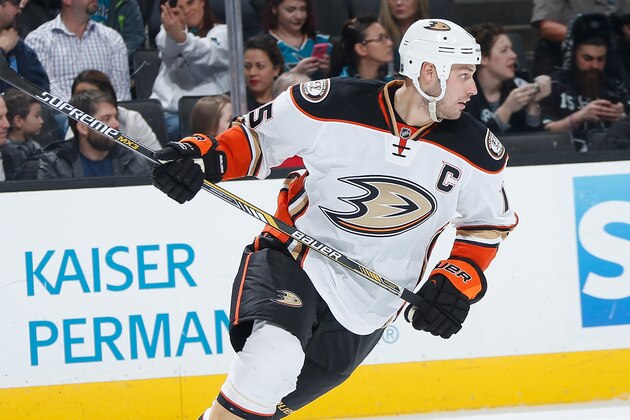 SAN JOSE, CA - JANUARY 29: Ryan Getzlaf #15 of the Anaheim Ducks skates after the puck against the San Jose Sharks during an NHL game on January 29, 2015 at SAP Center in San Jose, California. (Photo by Don Smith/NHLI via Getty Images)
