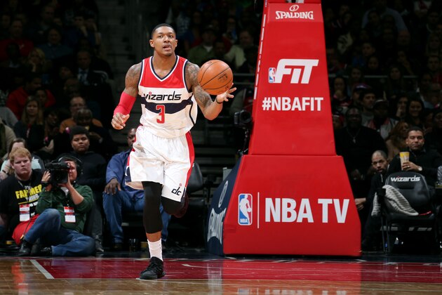 WASHINGTON, DC -  JANUARY 21: Bradley Beal #3 of the Washington Wizards drives against the Oklahoma City Thunder on January 21, 2015 at Verizon Center in Washington, DC. NOTE TO USER: User expressly acknowledges and agrees that, by downloading and or using this Photograph, user is consenting to the terms and conditions of the Getty Images License Agreement. Mandatory Copyright Notice: Copyright 2015 NBAE (Photo by Ned Dishman/NBAE via Getty Images)