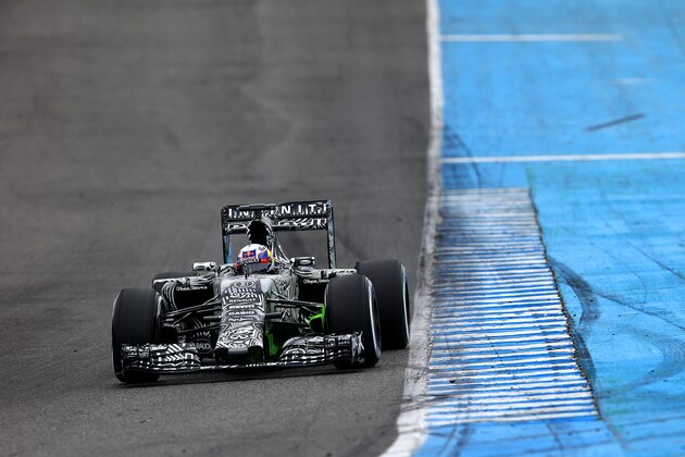 JEREZ DE LA FRONTERA, SPAIN - FEBRUARY 03:  Daniel Ricciardo of Australia and Infiniti Red Bull Racing drives during day three of Formula One Winter Testing at Circuito de Jerez on February 3, 2015 in Jerez de la Frontera, Spain.  (Photo by Mark Thompson/Getty Images)