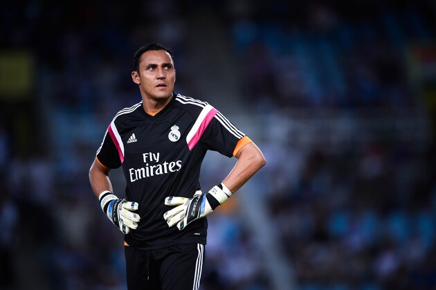 SAN SEBASTIAN, SPAIN - AUGUST 31: Keylor Navas of Real Madrid CF looks on during the warm up prior to the La Liga match between Real Sociedad de Futbol and Real Madrid CF at Estadio Anoeta on August 31, 2014 in San Sebastian, Spain. (Photo by David Ramos/Getty Images) SAN SEBASTIAN, SPAIN - AUGUST 31: Keylor Navas of Real Madrid CF looks on during the warm up prior to the La Liga match between Real Sociedad de Futbol and Real Madrid CF at Estadio Anoeta on August 31, 2014 in San Sebastian, Spain. (Photo by David Ramos/Getty Images)